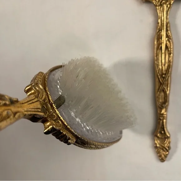 VINTAGE MIRROR & BRUSH SET